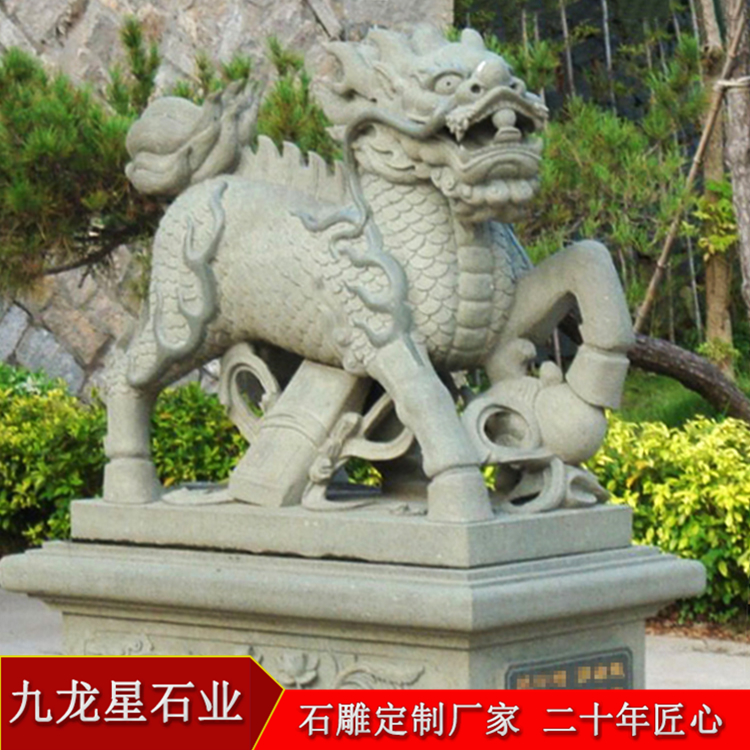 企業(yè)工廠(chǎng)門(mén)口石雕麒麟的擺放